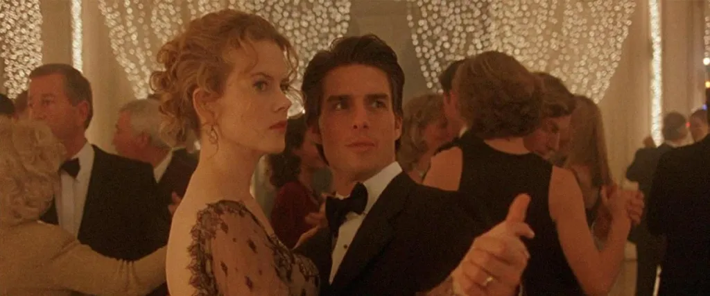 Synopsis & Review of Eyes Wide Shut: An Entrapping Desire that Blinds