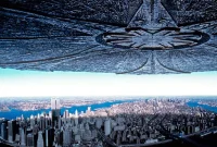 Synopsis and Review of Independence Day, an Extraterrestrial Invasion on a Historic Day