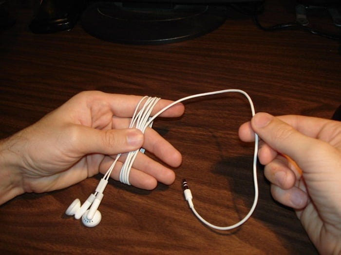 Easy Tips to Care for Your Earphones and Keep Them Lasting Longer