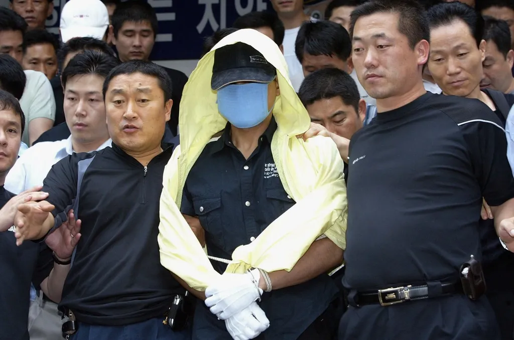 Unmasking the Raincoat Killer: A Chilling Account of a Real-Life Serial Killer Case in South Korea